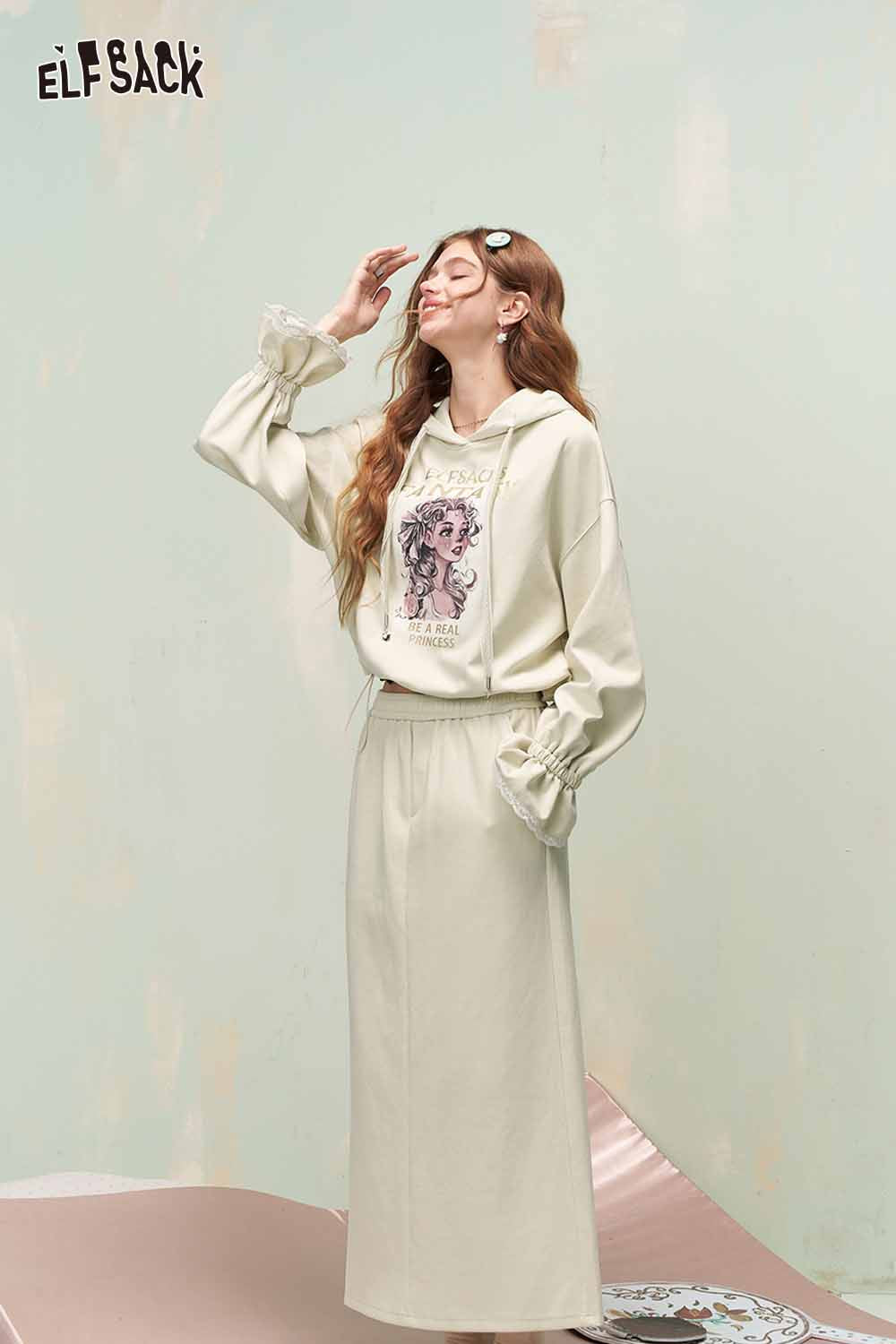 ELFSACK Vintage Sweet Girl Print Flare Sleeve Hooded Sweatshirt Skirt Set
