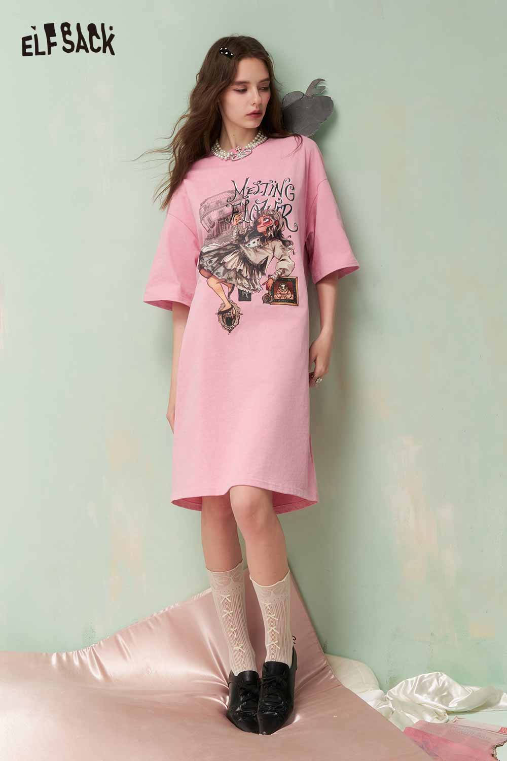 ELFSACK Vintage Sweet Girly Royal Portrait Print Back Bow Tshirt Dress