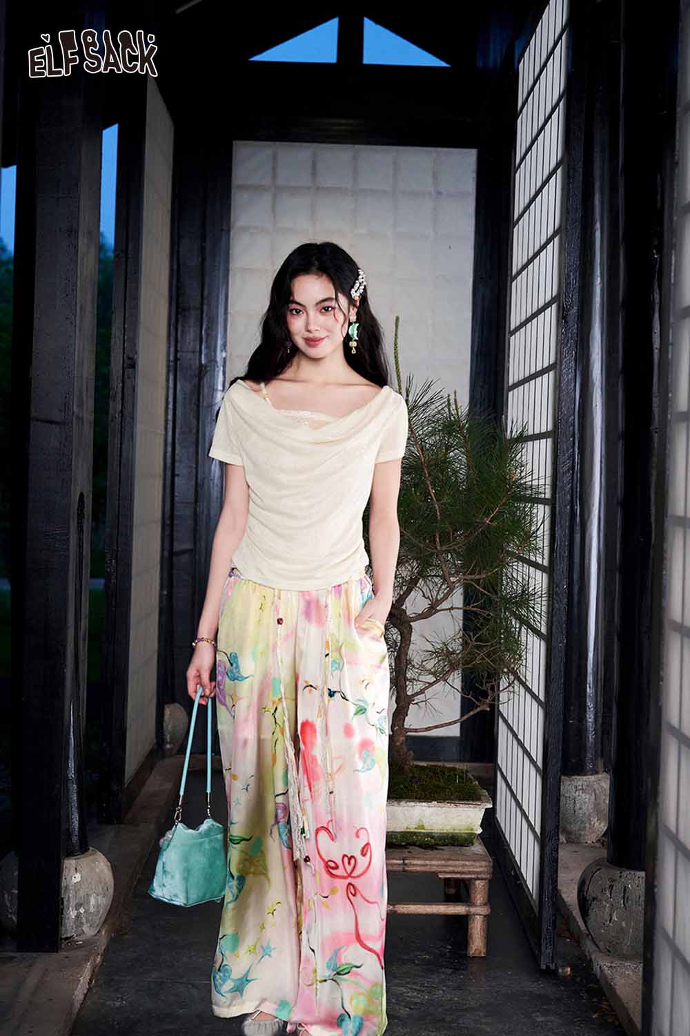 ELFSACK Watercolor Floral Beaded Drawstring Wide Leg Pants