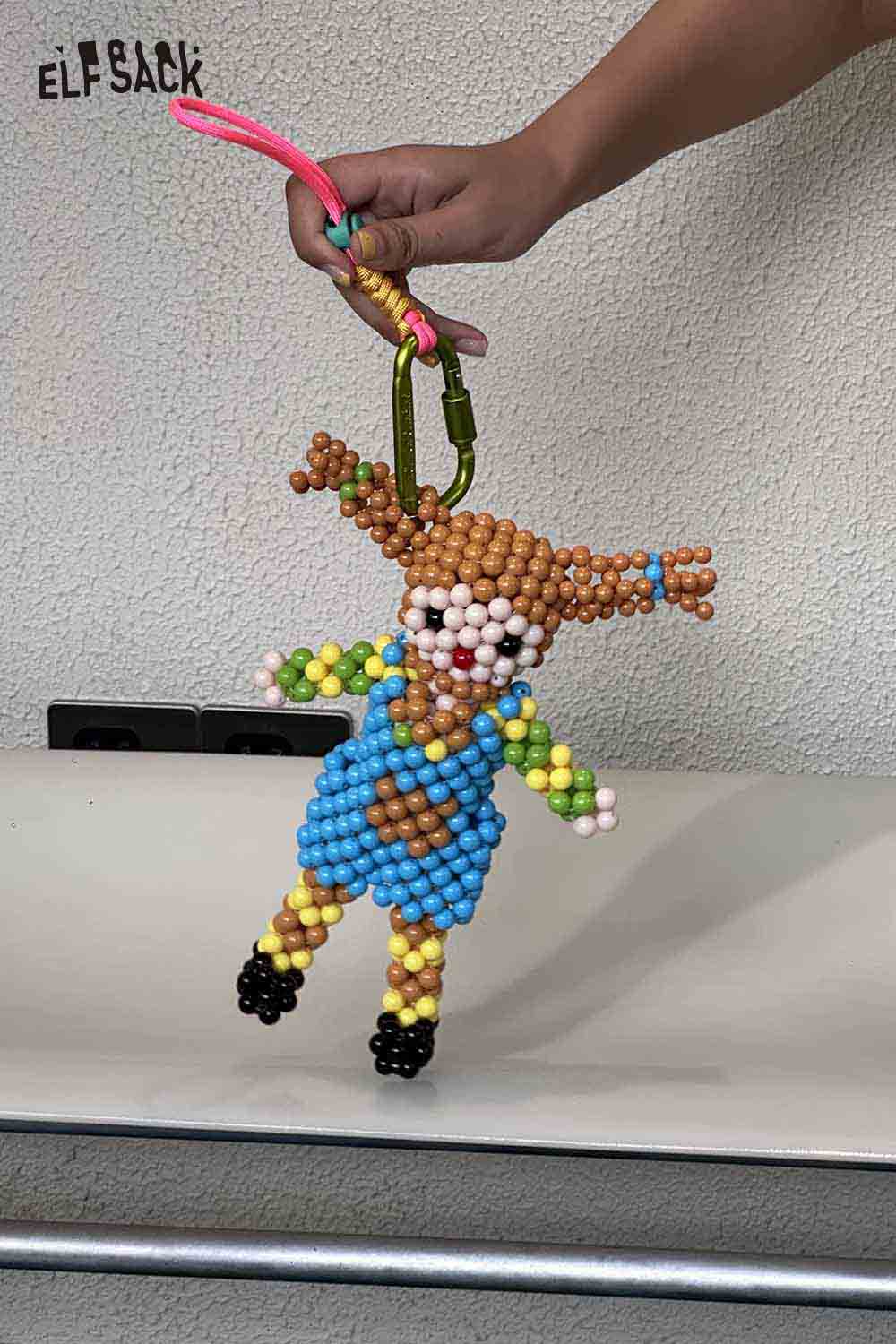 ELFSACK Whimsical Dopamine Cartoon Bead Doll Keychain