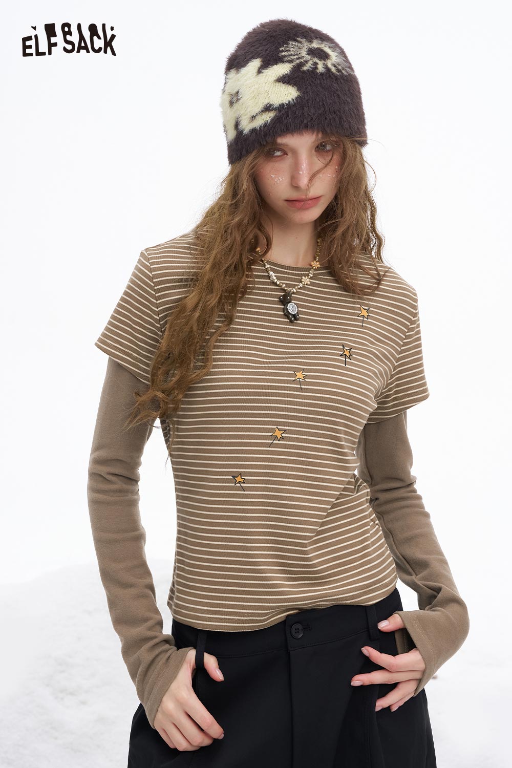 ELFSACK Light Cropped Fake Two Piece Graphic Stripe Long Sleeve Tshirt