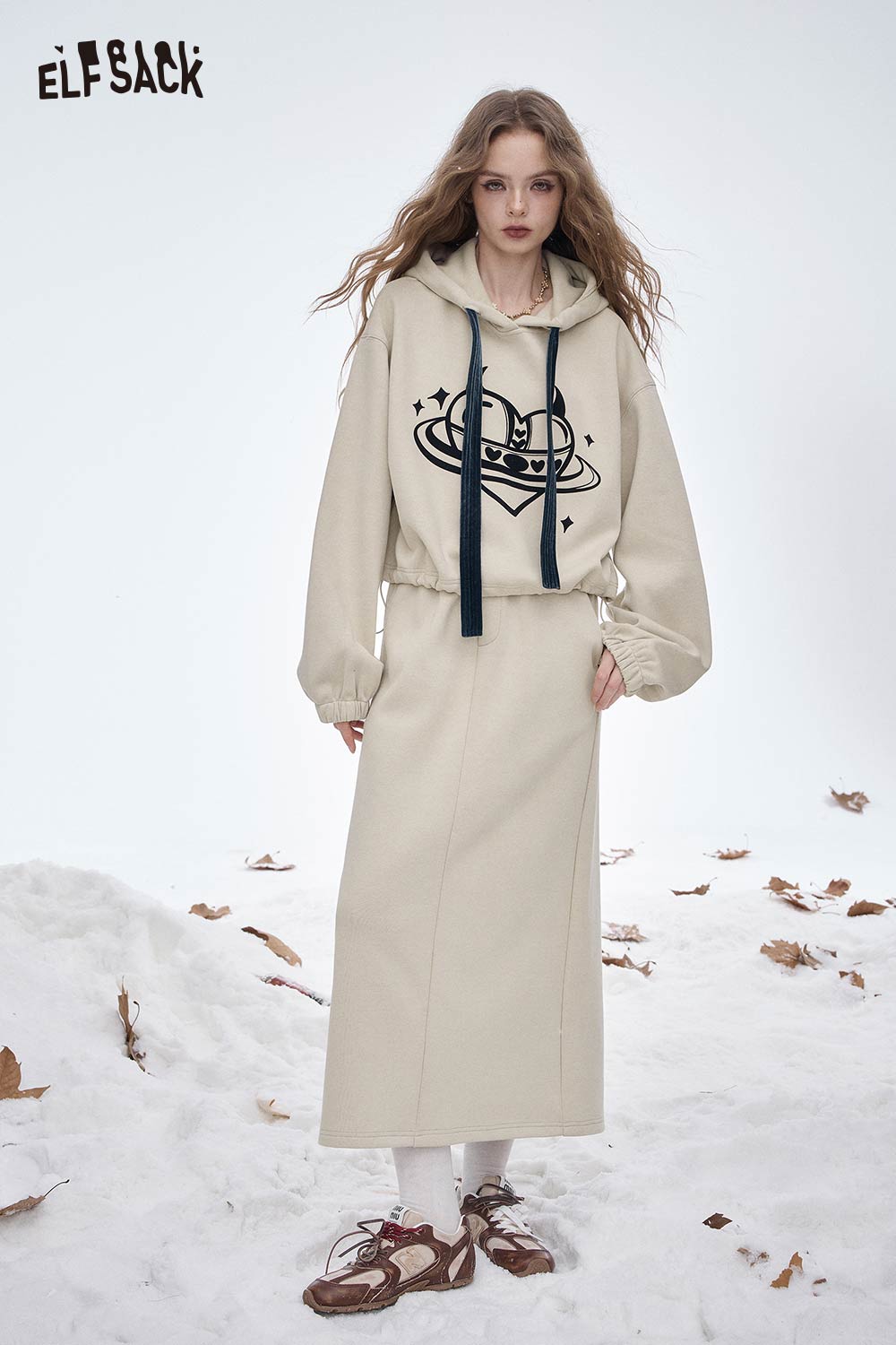 ELFSACK Soft Loose Solid Heart Graphic Skirt Set